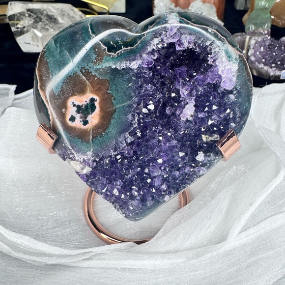 Accessories - Amethyst Galaxy Heart Uruguay